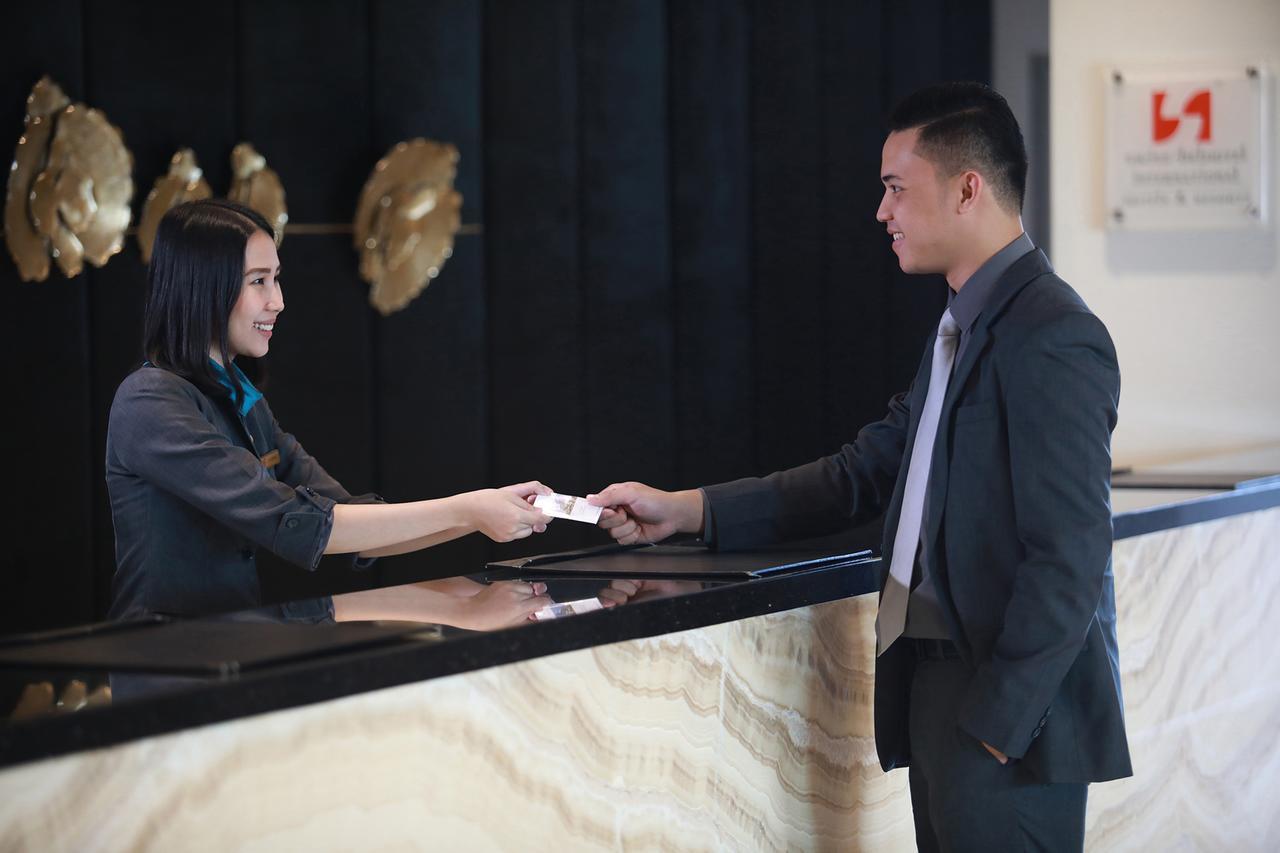 Hotel Ciputra Cibubur Managed By Swiss-Belhotel International Ngoại thất bức ảnh